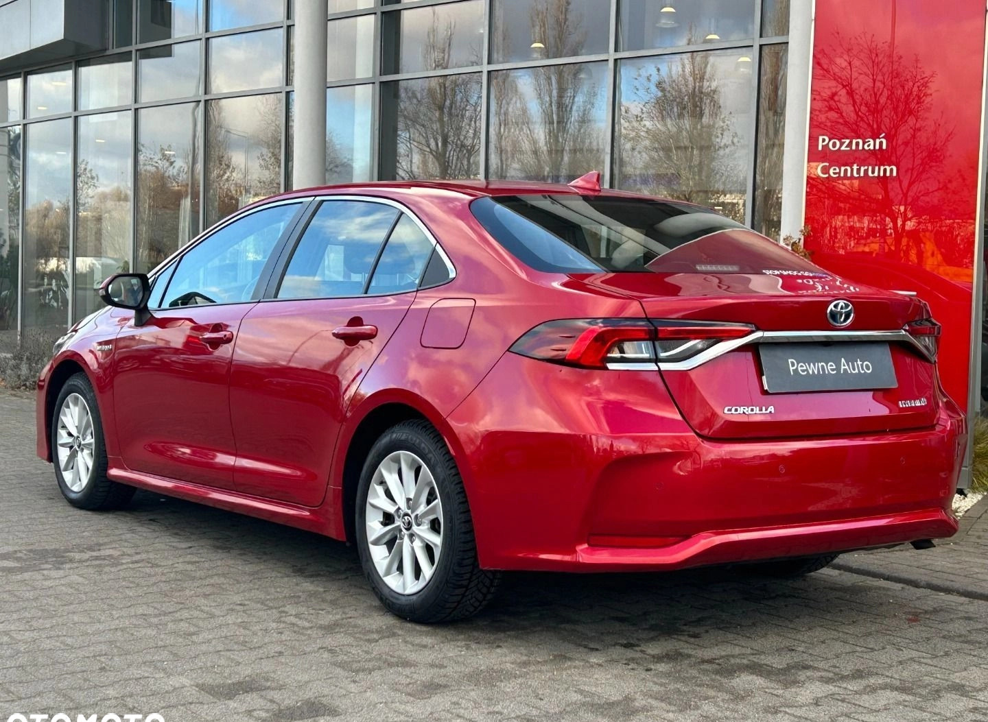 Toyota Corolla cena 81800 przebieg: 64080, rok produkcji 2019 z Poznań małe 46